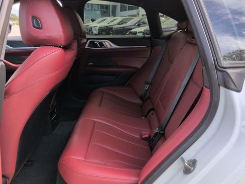 Used 2025 BMW i4 eDrive40 w/ Premium Package image 31