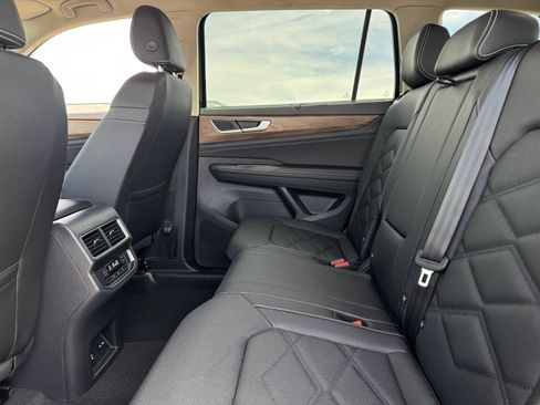 New 2026 Volkswagen Atlas SE image 27