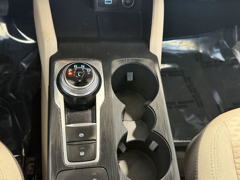 Used 2021 Ford Escape SE FWD image 15