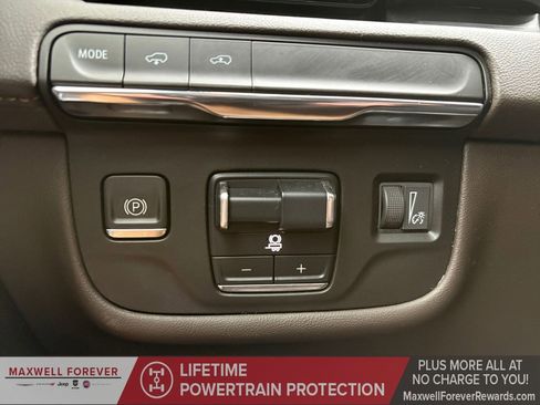 Used 2021 Cadillac Escalade Sport w/ Driver Assist Tech Package image 10