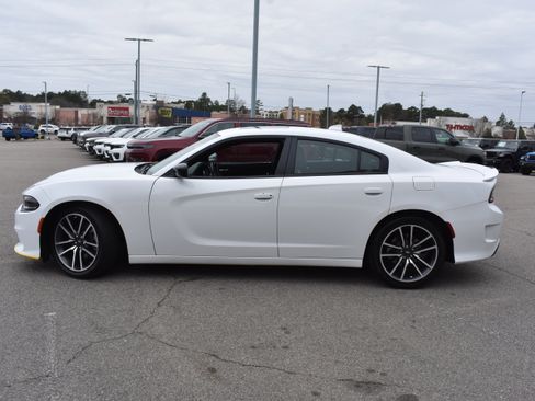 Used 2023 Dodge Charger R/T w/ Plus Group image 6