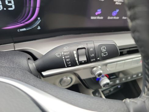 Certified 2025 Kia Telluride S image 32