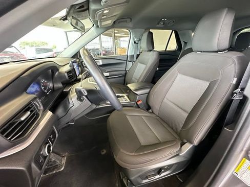 Certified 2023 Ford Explorer XLT AWD/4WD image 17
