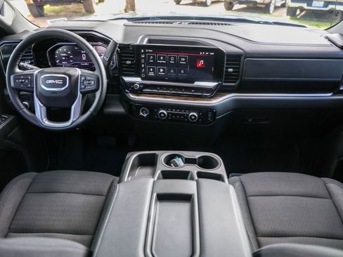 Used 2024 GMC Sierra 1500 Elevation image 27