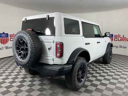 New 2026 Ford Bronco Badlands AWD/4WD image 3