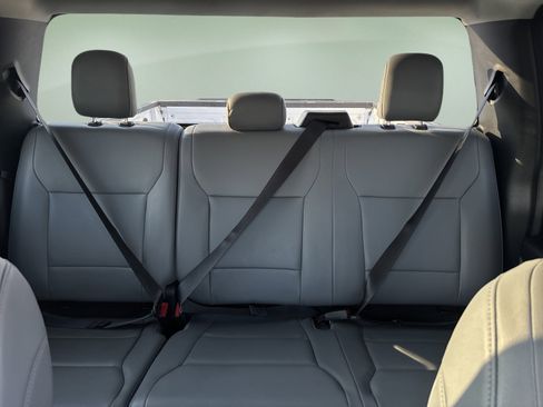 Used 2022 Ford F150 Lightning Pro image 15