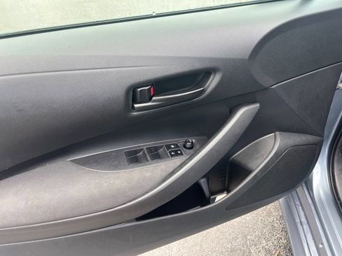 Used 2024 Toyota Corolla LE FWD image 9