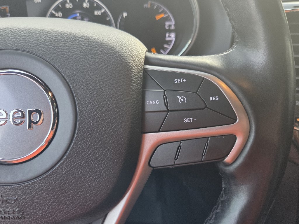 Used 2021 Jeep Grand Cherokee Laredo X AWD/4WD image 27
