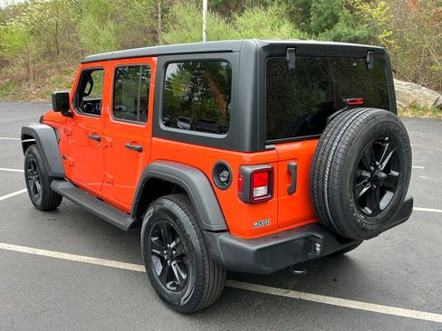 Used 2023 Jeep Wrangler Unlimited Sport AWD/4WD image 3