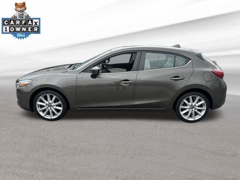 Used 2017 MAZDA MAZDA3 Grand Touring image 4