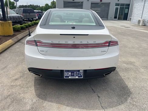 Used 2014 Lincoln MKZ Hybrid w/ Equipment Group 202A Reserve FWD image 7