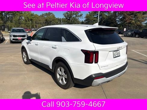 Certified 2024 Kia Sorento LX FWD image 4