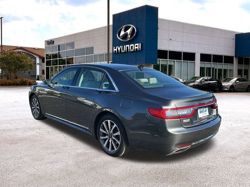 Used 2020 Lincoln Continental w/ Convenience Package image 3
