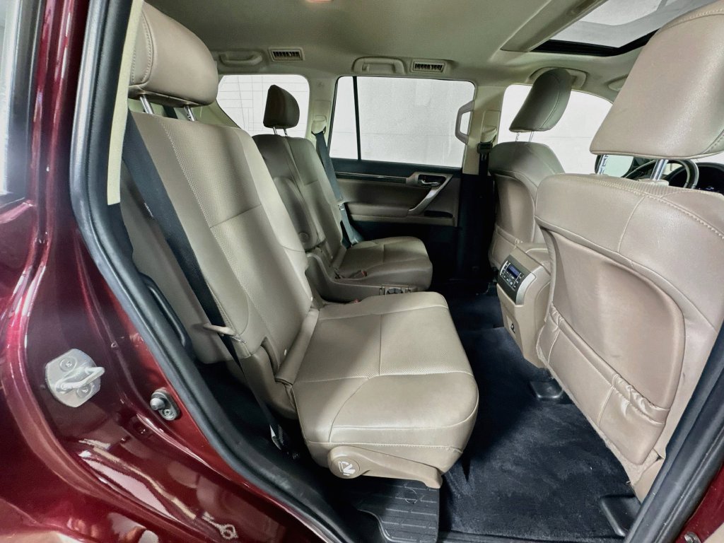 Used 2020 Lexus GX 460 Premium AWD/4WD image 36