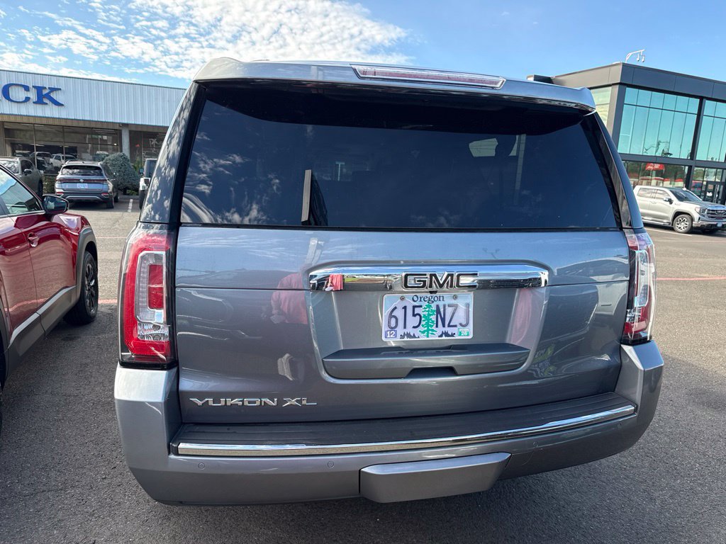 Used 2019 GMC Yukon XL Denali AWD/4WD image 4