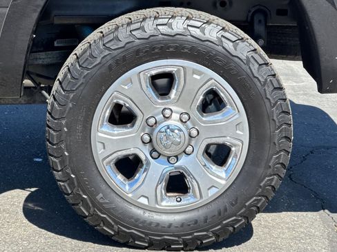 Used 2018 RAM 2500 Laramie w/ Sport Appearance Group AWD/4WD image 29