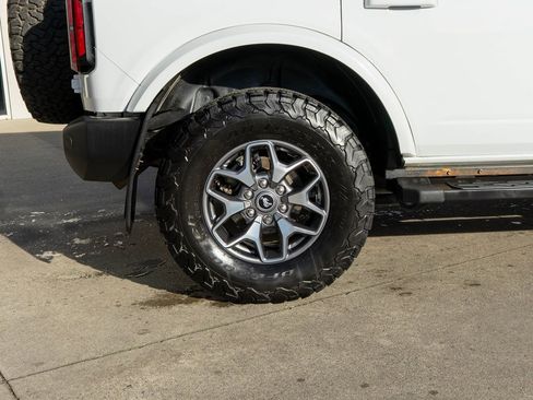 Used 2021 Ford Bronco Outer Banks image 34