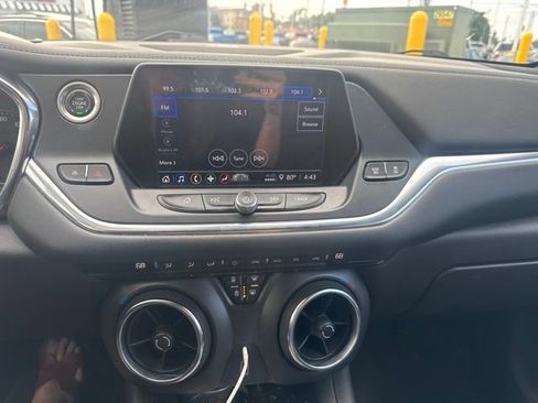 Used 2021 Chevrolet Blazer LT FWD image 12
