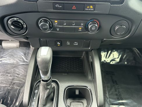 Used 2023 Nissan Frontier SV w/ Midnight Edition Package AWD/4WD image 27