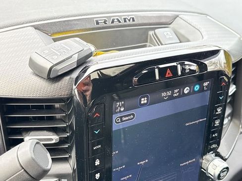 Used 2024 RAM 2500 Rebel image 28