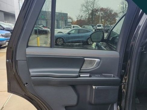 New 2025 Ford Expedition Tremor image 36