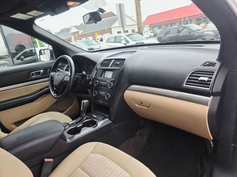 Used 2017 Ford Explorer 4WD image 16