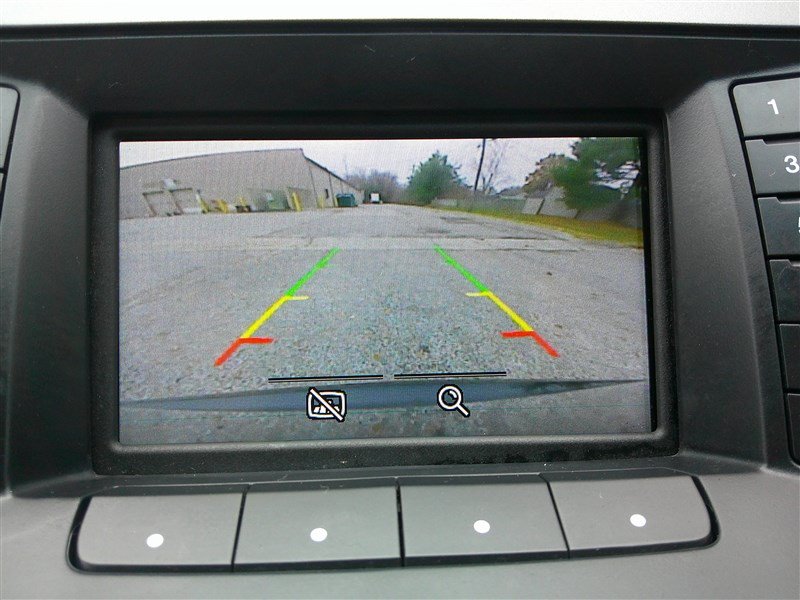 Used 2018 Ford Taurus SEL FWD image 14
