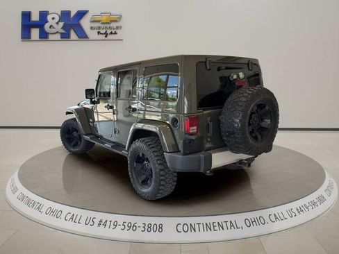 Used 2015 Jeep Wrangler Unlimited Sahara w/ Dual Top Group AWD/4WD image 4