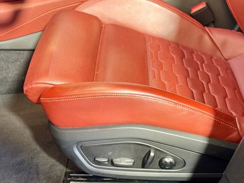 Used 2023 Audi RS e-tron GT w/ Ceramic Brake Package image 17