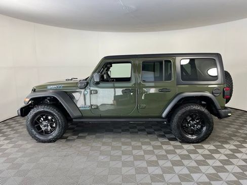 Used 2024 Jeep Wrangler Unlimited AWD/4WD image 4