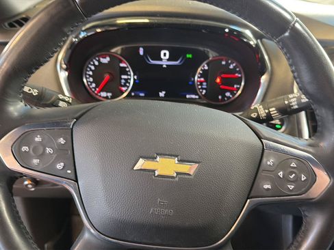 Used 2022 Chevrolet Traverse Premier AWD/4WD image 9