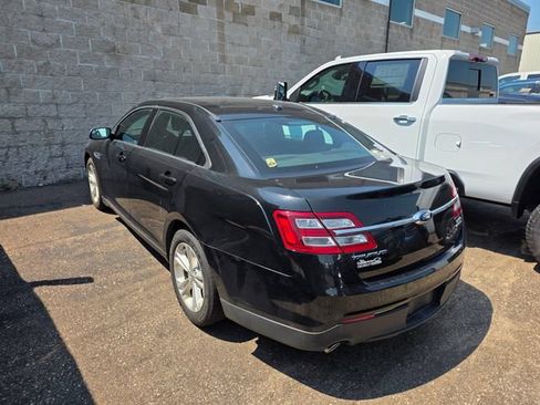 Used 2015 Ford Taurus SEL FWD image 3