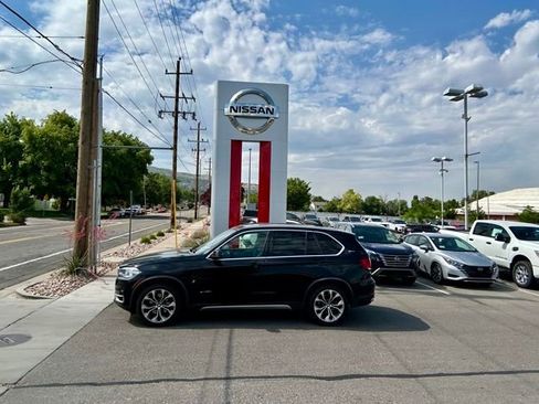 Used 2018 BMW X5 xDrive40e w/ Premium Package AWD/4WD image 1