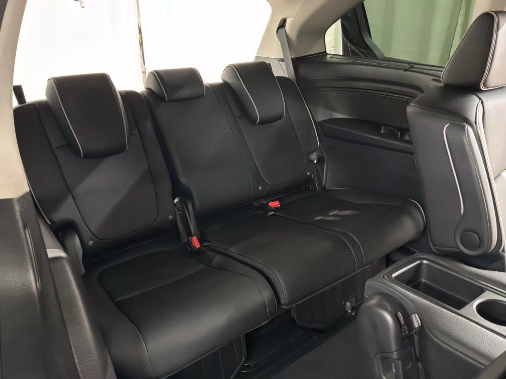 Certified 2026 Honda Odyssey Touring image 30