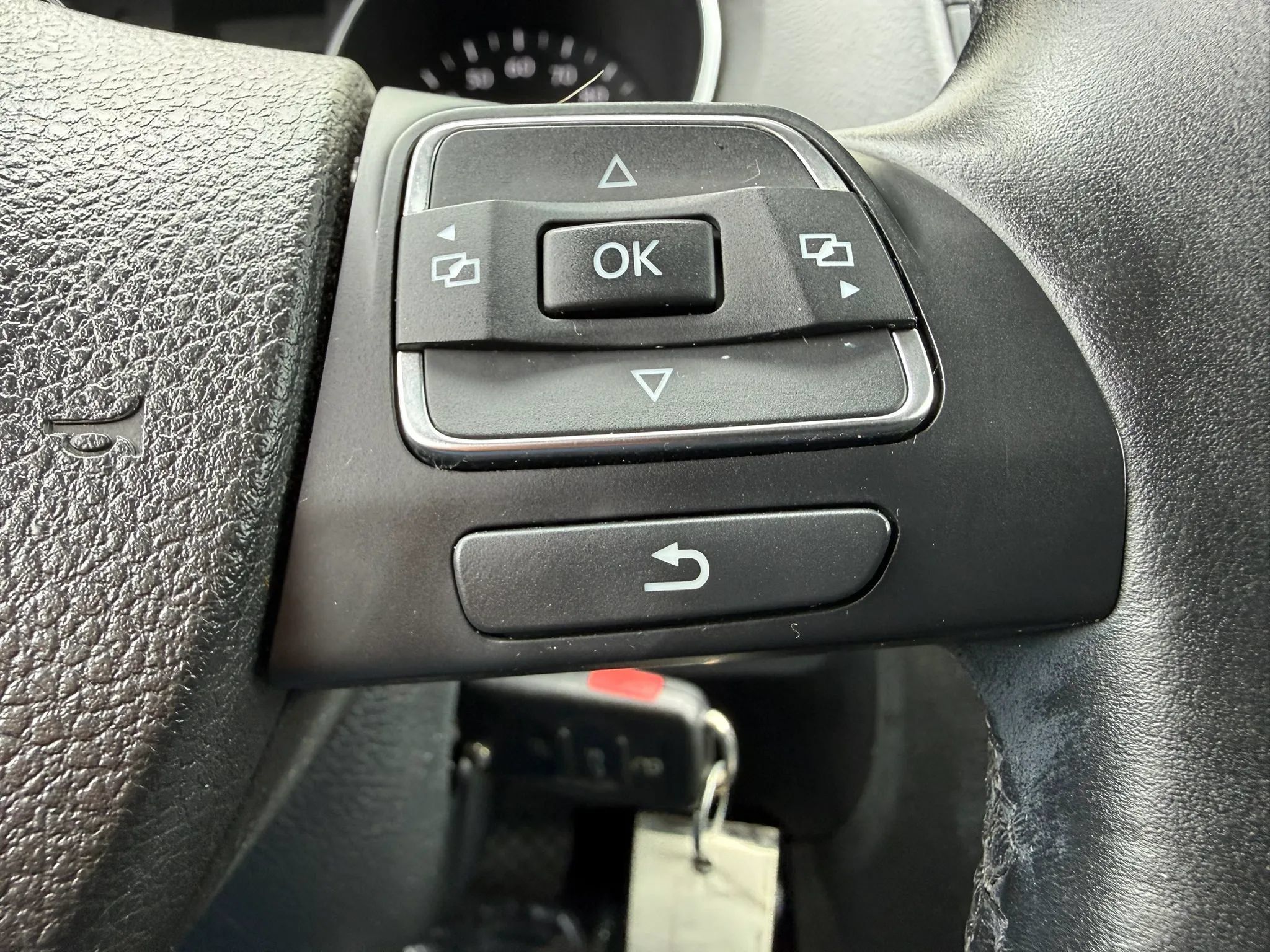 Used 2013 Volkswagen Jetta TDI FWD image 34