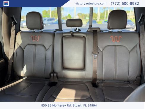 Used 2015 Ford F150 King Ranch w/ Equipment Group 601A Luxury AWD/4WD image 45