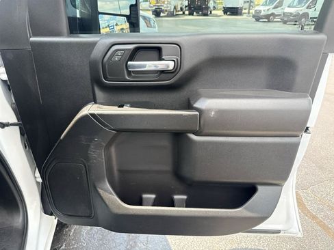 Used 2022 GMC Sierra 2500 Pro w/ Convenience Package RWD image 25