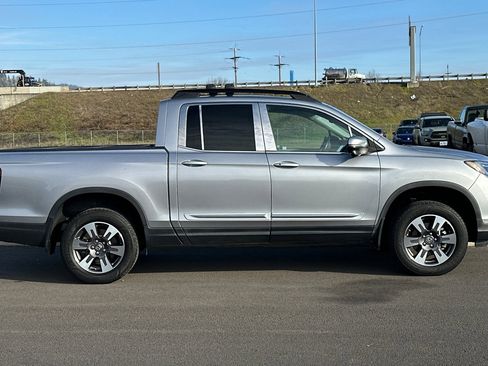Used 2019 Honda Ridgeline RTL-T image 2