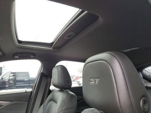 Used 2024 Buick Envista Sport Touring w/ Convenience I Package image 8