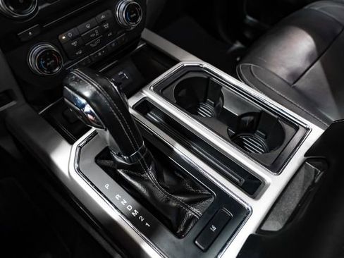 Used 2015 Ford F150 Lariat w/ Equipment Group 502A Luxury image 28