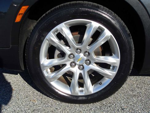 Used 2019 Chevrolet Blazer LT w/ Sun and Wheels Package image 15