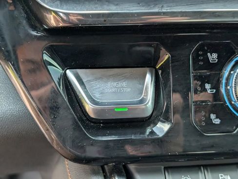 Used 2022 GMC Sierra 1500 AT4 w/ AT4 Premium Package AWD/4WD image 26