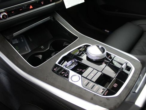 New 2026 BMW X5 xDrive50e image 24