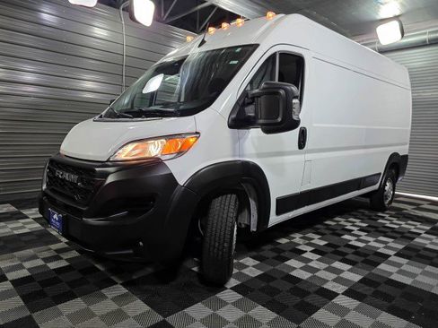 Used 2023 RAM ProMaster 2500 image 32