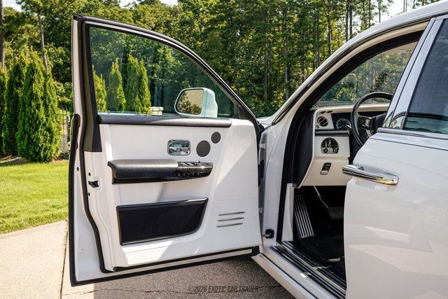 Used 2020 Rolls-Royce Phantom Sedan RWD image 56