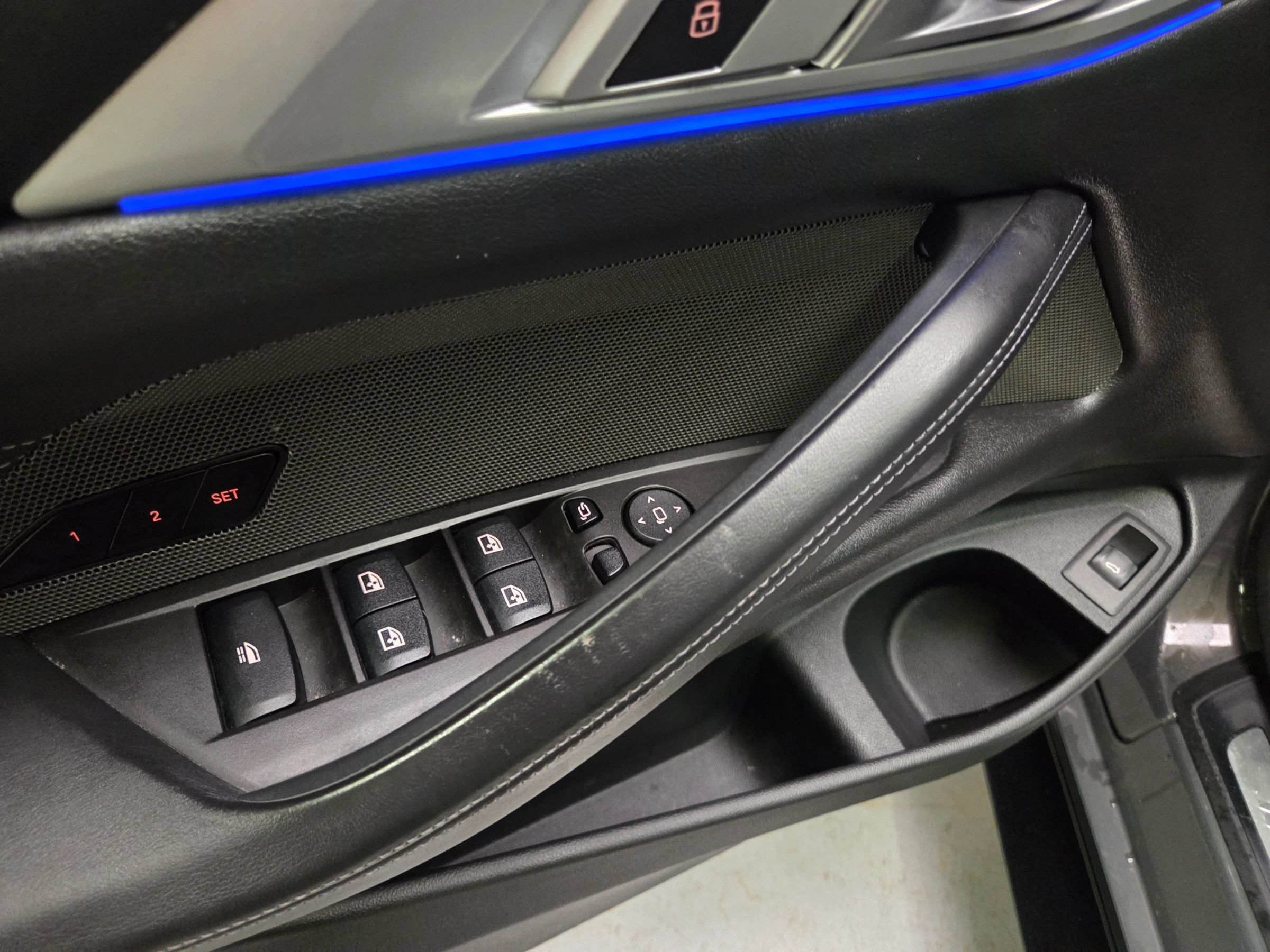Used 2023 BMW M4 xDrive Competition AWD/4WD image 16