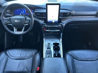 Certified 2023 Ford Explorer Platinum w/ Technology Package video 3