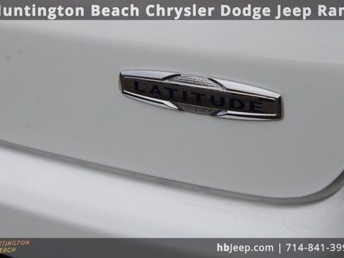 Used 2023 Jeep Compass Latitude image 6