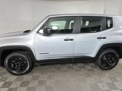 Used 2021 Jeep Renegade Sport AWD/4WD image 6