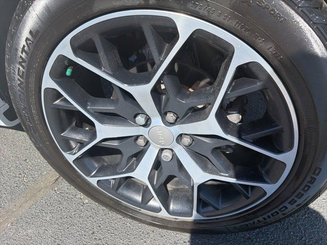 Used 2024 Jeep Grand Cherokee Summit AWD/4WD image 37